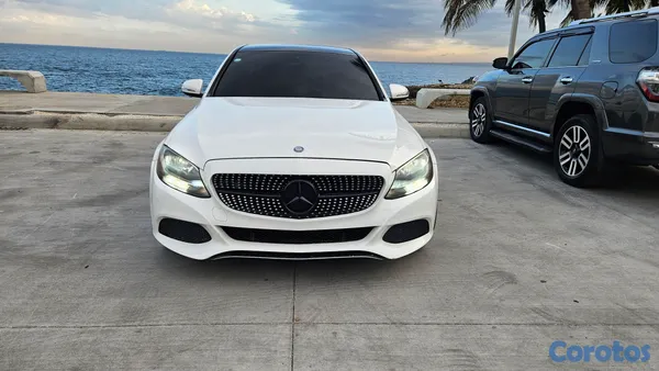 carros - Mercedes benz c300 clean carfax 2015 2