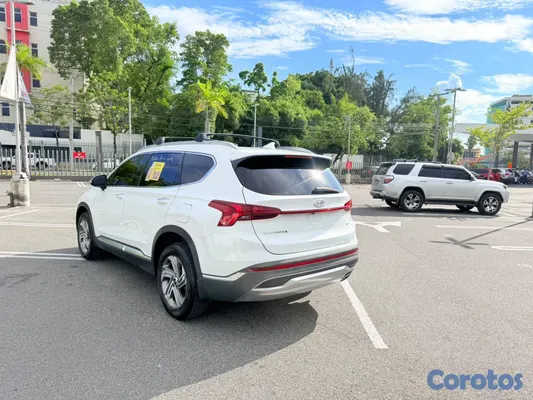 jeepetas y camionetas - Hyundai Santafe   Modelo SEL plus  Año 2022  4