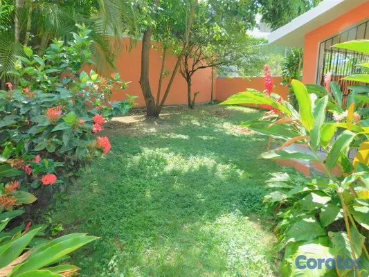 oficinas y locales comerciales - CASA EN ALQUILER PARA USO PREFERIBLEMENTE COMERCIAL U OFICINA. 5