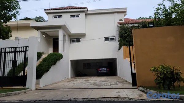 casas - CASA EN RESIDENCIAL CERRADO, EN ARROYO HONDO II 
! GARANTIA DE SEGURIDAD! 10