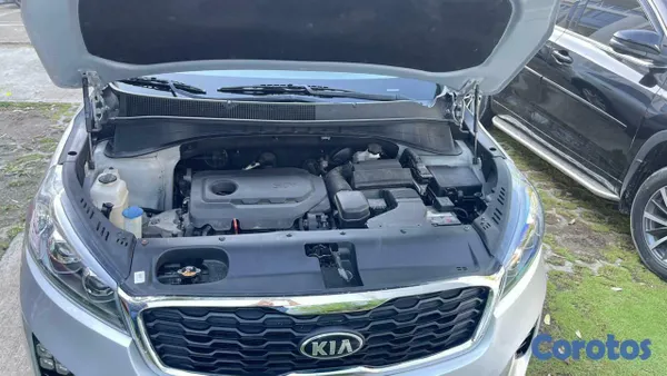jeepetas y camionetas - kia sorento lx 2020 4