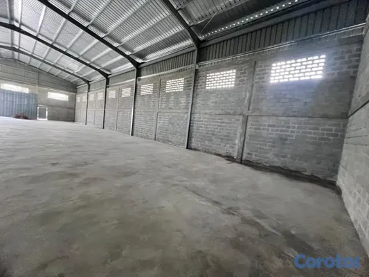 oficinas y locales comerciales - nave industrial  de alquiler  avenida  las americas  4