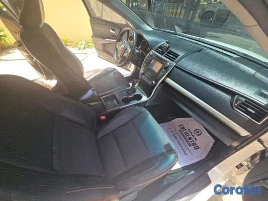 carros - Toyota camry se 2017 12