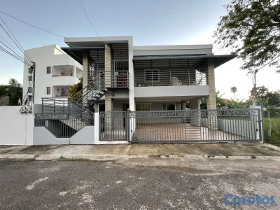 Se Renta Casa en Gurabo