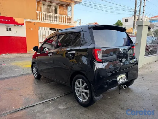 carros -  Dahiatsu mira 2018  full
 5