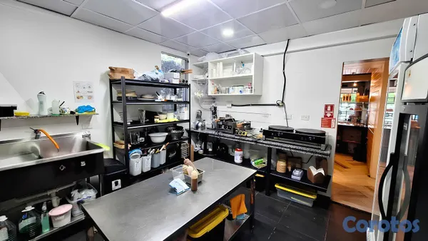 oficinas y locales comerciales - [Negocio en Venta] Cafetería y Restaurante Brunch en Venta en Santiago 5