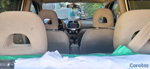 jeepetas y camionetas - Toyota rav4 2003 en muy buena condiciones 375 poco negociable información  3