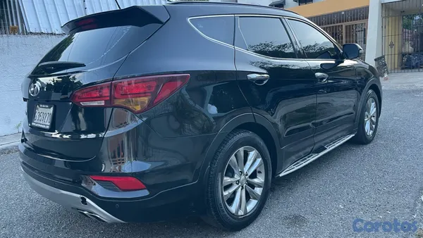 jeepetas y camionetas - Hyundai Santa Fe 16 Motor DOHC 5