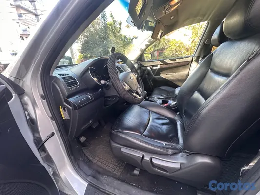 jeepetas y camionetas - Kia Sorento 2015 como nueva 14