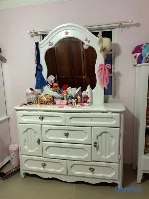 muebles y colchones - Por motivo de viaje vendo todo!! Gavetero juego de Terraza comedor cuadros 5