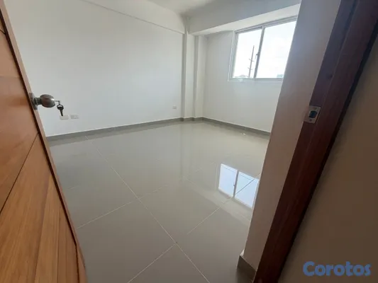 apartamentos - vendo avenida independencia Miramar piso 4 oportunidad tres habitaciones dos bañ 13