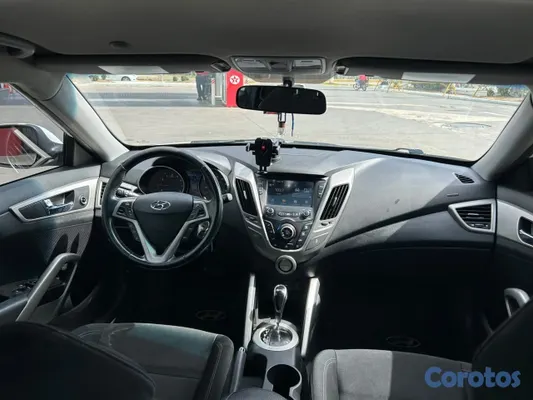 carros - Hyunday Veloster 2017 3