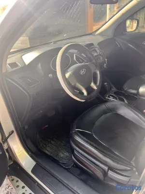 jeepetas y camionetas - Hyundai Tucson 2013 cm nueva 4