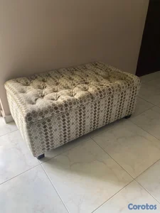 Otomanes modernos para complementar tus espacios