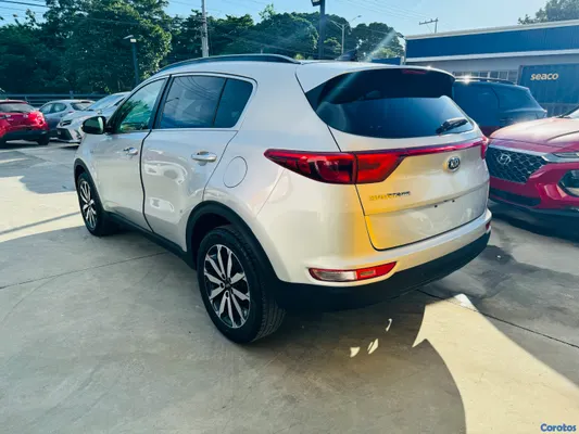 jeepetas y camionetas - Kia Sportage Ex 2018 ✅ Clean Carfax  4