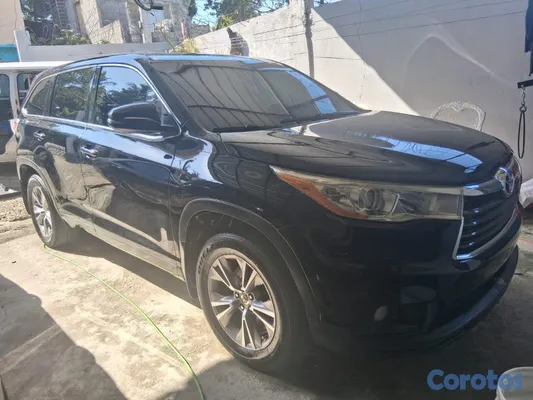 jeepetas y camionetas - vendo Toyota Highlander 2015 por motivo de superación  2