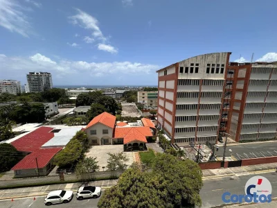 ALQUILER DE CLÁSICO PENTHOUSE EN EL EXCLUSIVO SECT