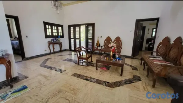 casas - Venta de espectacular casa de dos niveles en el Millón 6