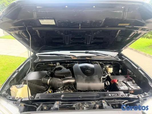 jeepetas y camionetas - Toyota tacoma sr5 2016 9