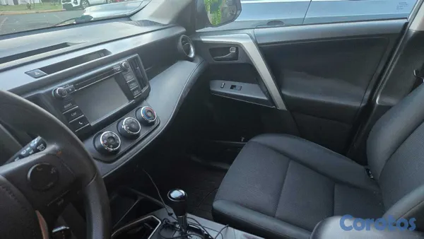 jeepetas y camionetas - ¡SE VENDE, TOYOTA RAV4 2016! 6