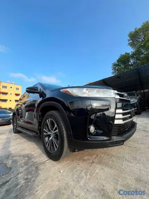 jeepetas y camionetas - TOYOTA HIGHLANDER LE 2019 3