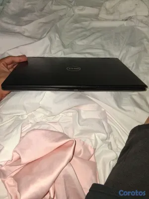 computadoras y laptops - Laptop Dell 2 in 1 i5 8va gen 10