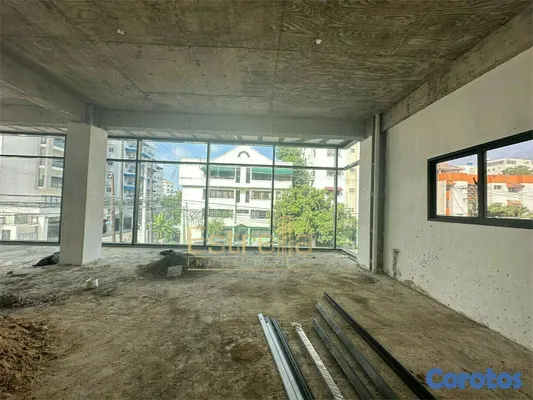 oficinas y locales comerciales - Local comercial en alquiler (140mts2) ubicado en el sector Renacimiento D.N      7