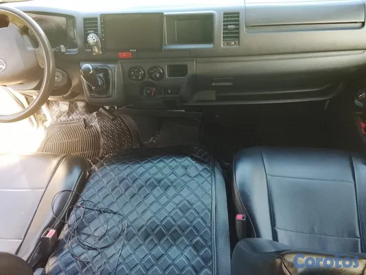 otros vehiculos - Toyota Hiace  4