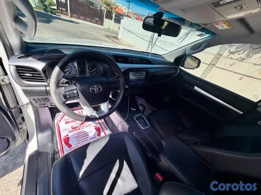 jeepetas y camionetas - Toyota Hilux 2022 2.4  16