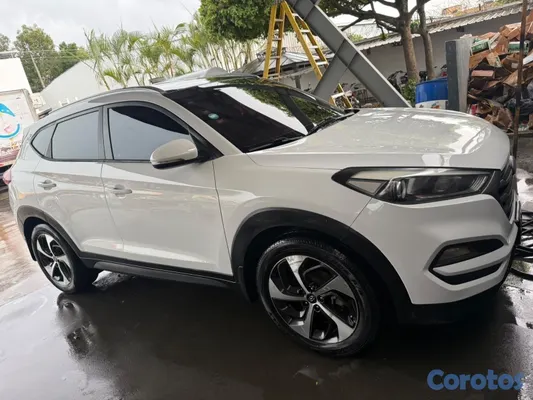 jeepetas y camionetas - HYUNDAI TUCSON 2016 MOTOR DOCH 🔥 4