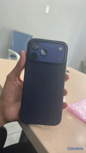 Disponible  iPhone 17 pro Max  256GB Esim  
Tiene unos pelados en la esquina  
