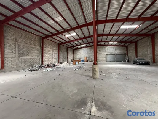 oficinas y locales comerciales - NAve Industrial  en alquiler km. 7 de la ave. Ind. US 11 metros  4