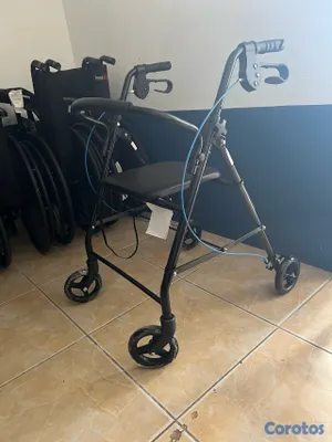 Salud y Equipamiento Médico - tenemos Sillas de ruedas, inodoros portatil, andadores, muletas sillas electrica 3