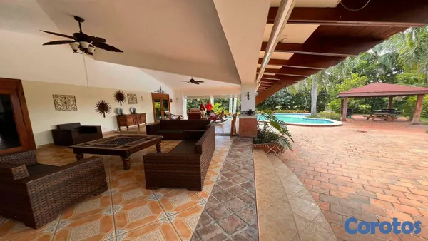 casas vacacionales y villas - En Venta Villa en Juan Dolio en Metro Country Club Se Recibe Permuta 5