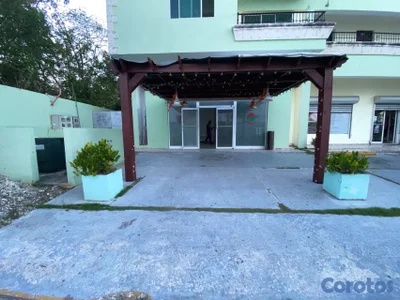LOCAL COMERCIAL EN ALQUILER – PUEBLO BÁVARO
