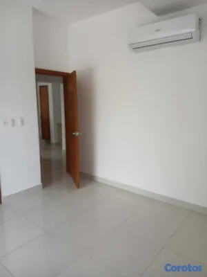 apartamentos - Apartamento Moderno / Amplio Balcón / Áreas Social 8