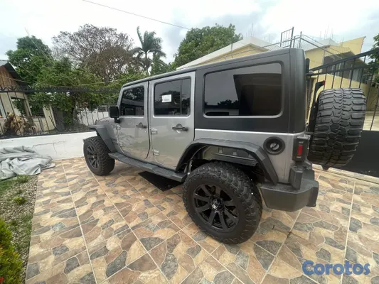 jeepetas y camionetas - jeep Sáhara jk 2019 10