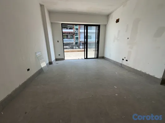 apartamentos - vendo renacimiento segunda con terraza tres habitaciones 2.5 baños dos parqueos  4