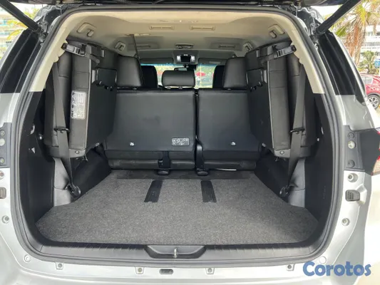 jeepetas y camionetas - Toyota Fortuner Diamond TSS 2023 8