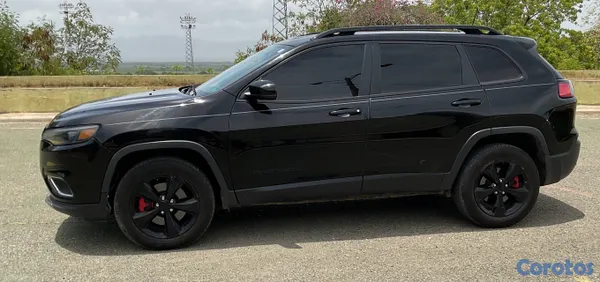 jeepetas y camionetas - 2020 Jeep Cherokee Lattitude 4WD con full power y mantenimiento al día 2
