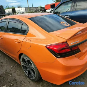 VENDO EL MOTOR Y TRANSMISSION PARA HONDA CIVIC      NO VENDO CARROS