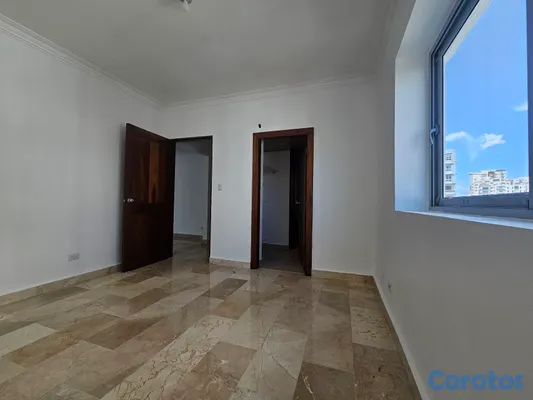 apartamentos - Alquiler de Apartamento en Naco Amplio 3 habitaciones 3 Baños  8