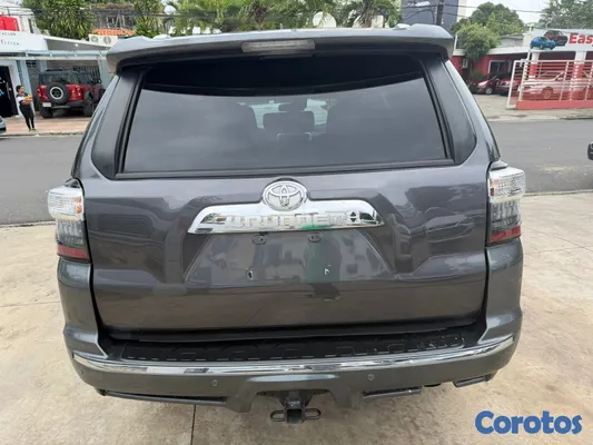 jeepetas y camionetas - toyota 4runner 2023 3