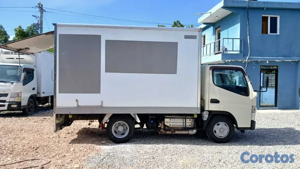 camiones y vehiculos pesados - VENDO MITSUBISHI CANTER 2015 INICIAL 300,000 FINAN 9