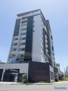 Lujoso Apartamento en Evaristo morales