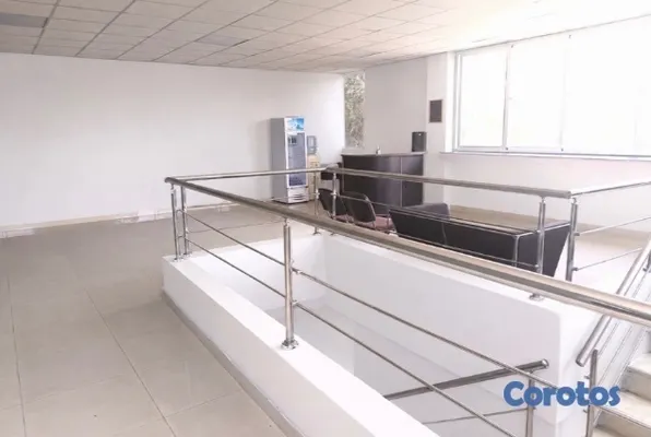 oficinas y locales comerciales - Alquiler de Piso En El Millón  2
