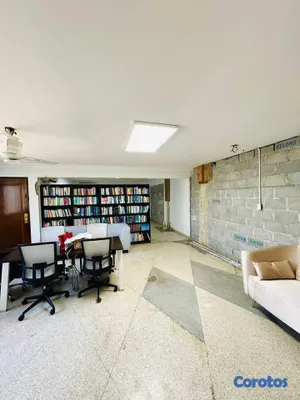 oficinas y locales comerciales - Local Comercial de 169mt2 en Alquiler en Ensanche  11