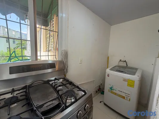 apartamentos - vendo la Julia tercer nivel dos habitaciones dos baños parqueo servicio  5
