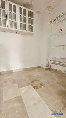 casas - Casa de dos niveles ubicada en el exclusivo sector 7