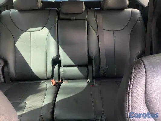 jeepetas y camionetas - Hyundai Santa FE SE 2020  8
